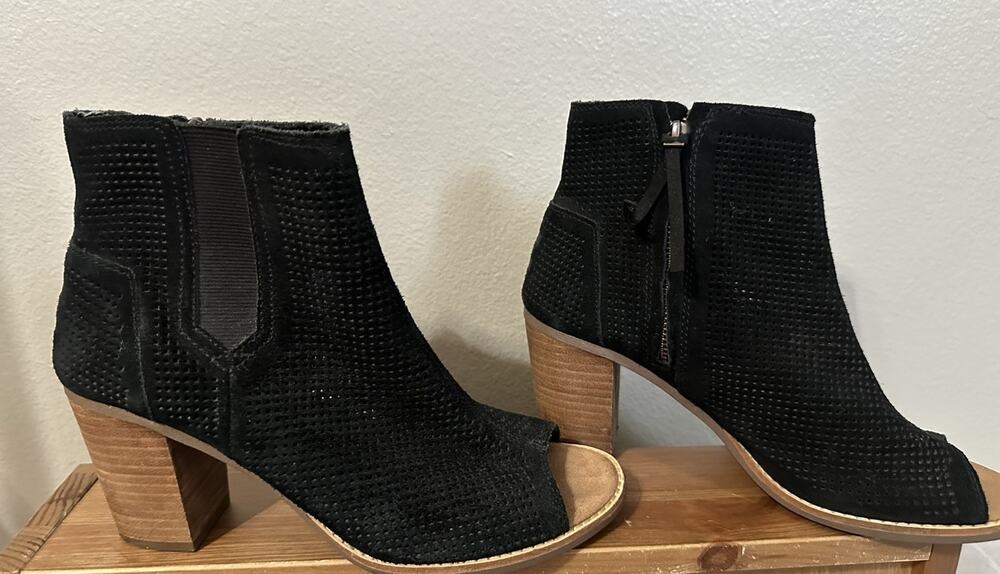 TOMS 8.5 Black Suede Booties Stack Wedge Heel Casual Ankle Boots